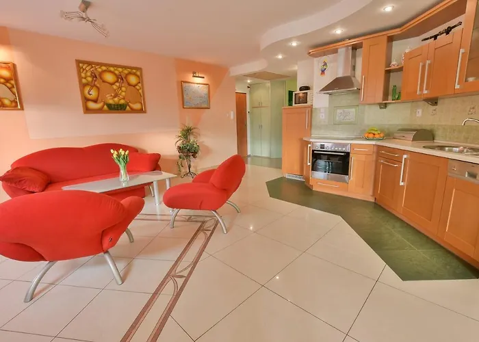 Promenada Apartment *